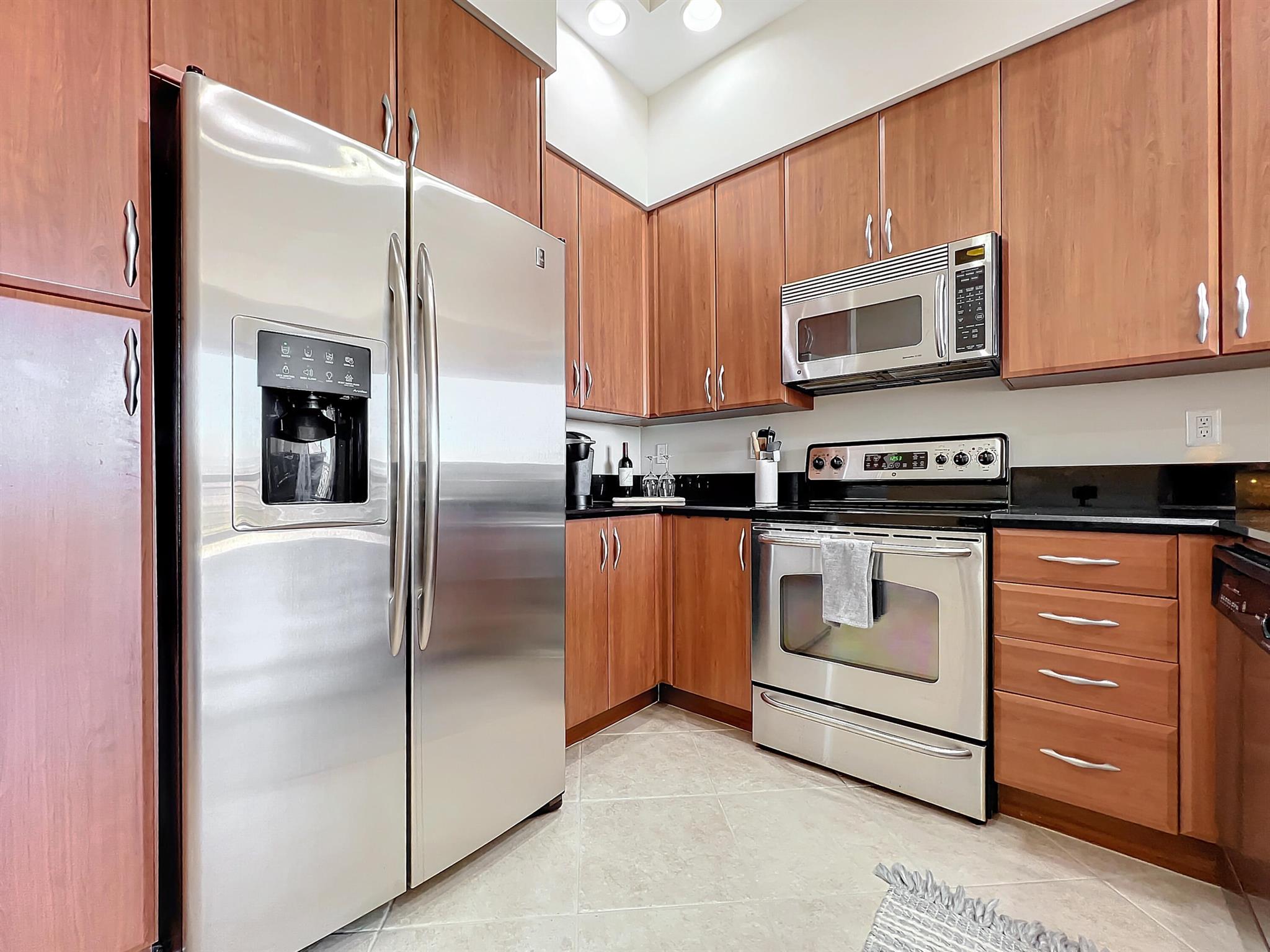 801 S Olive Avenue 413