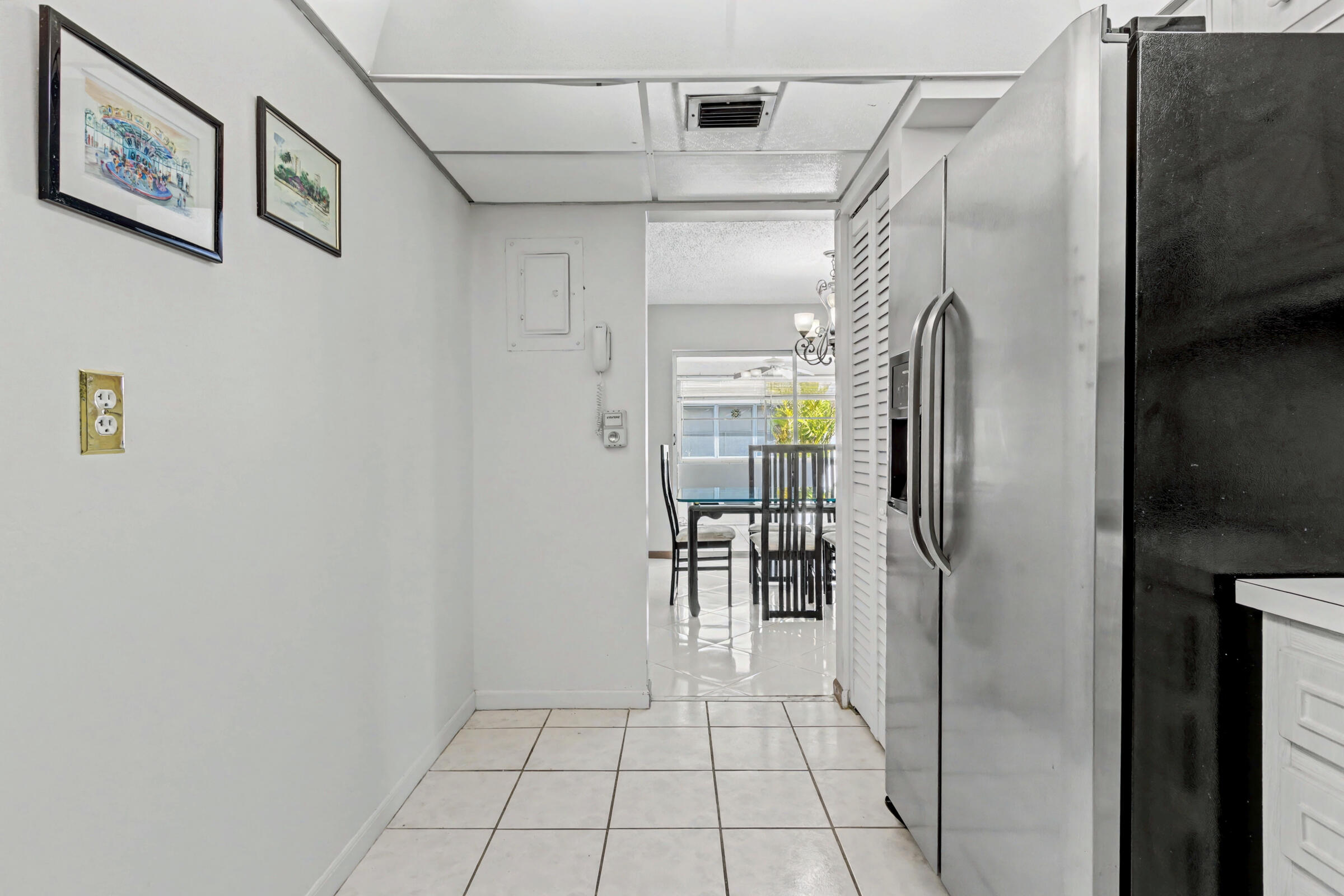 LIMETREE CONDO - Residential