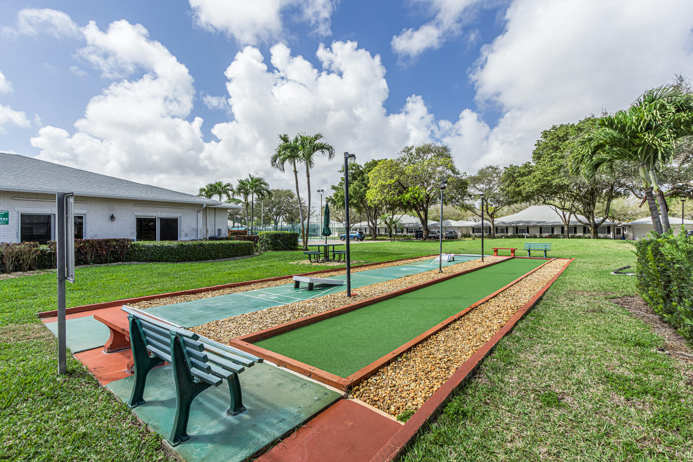 LIMETREE CONDO - Residential