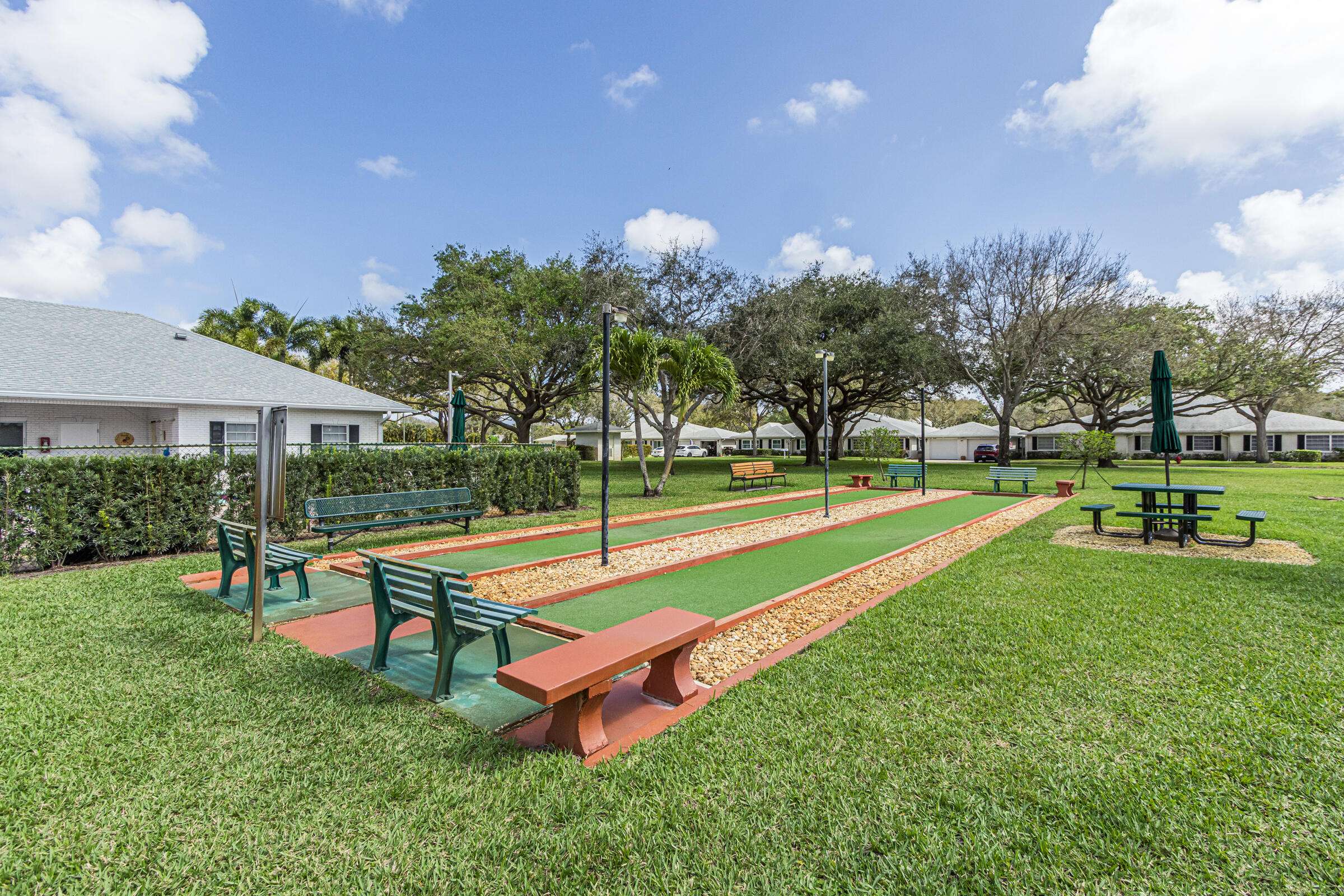 LIMETREE CONDO - Residential