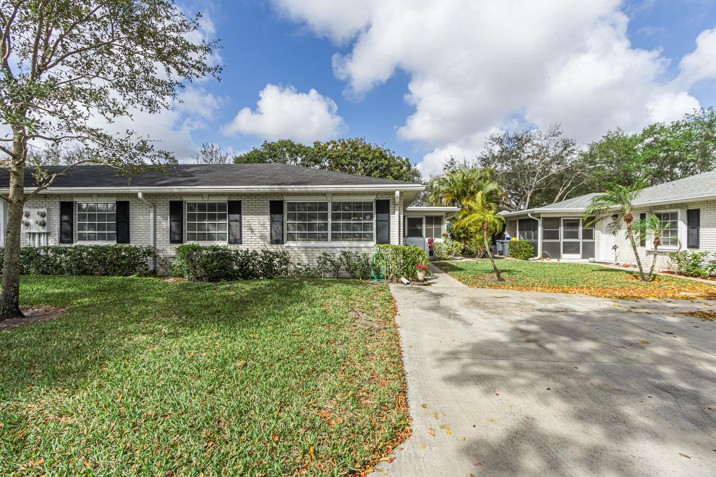 LIMETREE CONDO - Residential