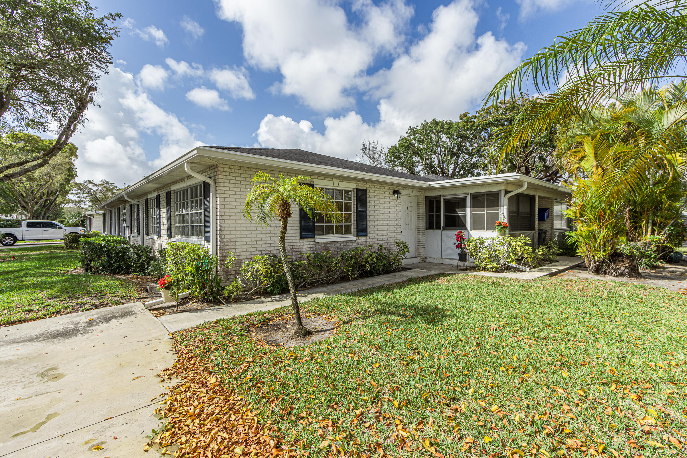 LIMETREE CONDO - Residential