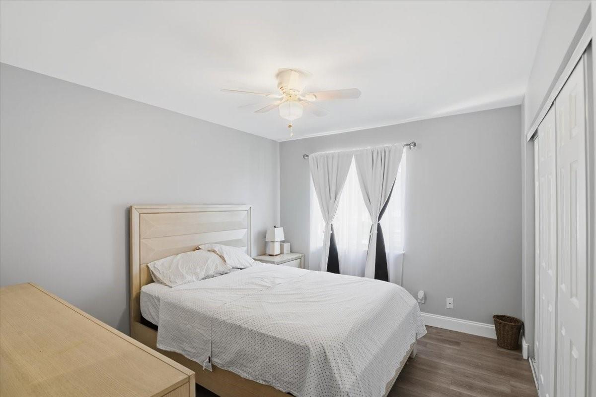 Woodlake Village Twnhms C - Residential Lease