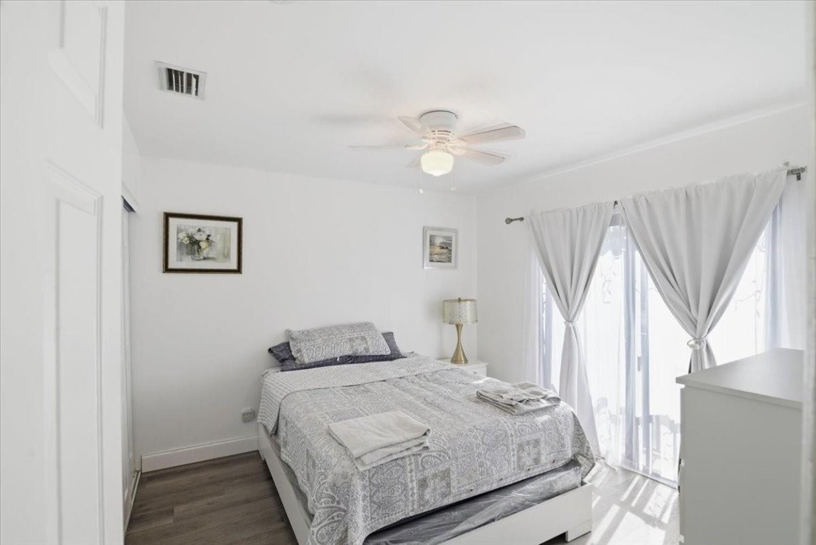 Woodlake Village Twnhms C - Residential Lease