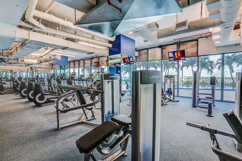 BLUE CONDO - Residential