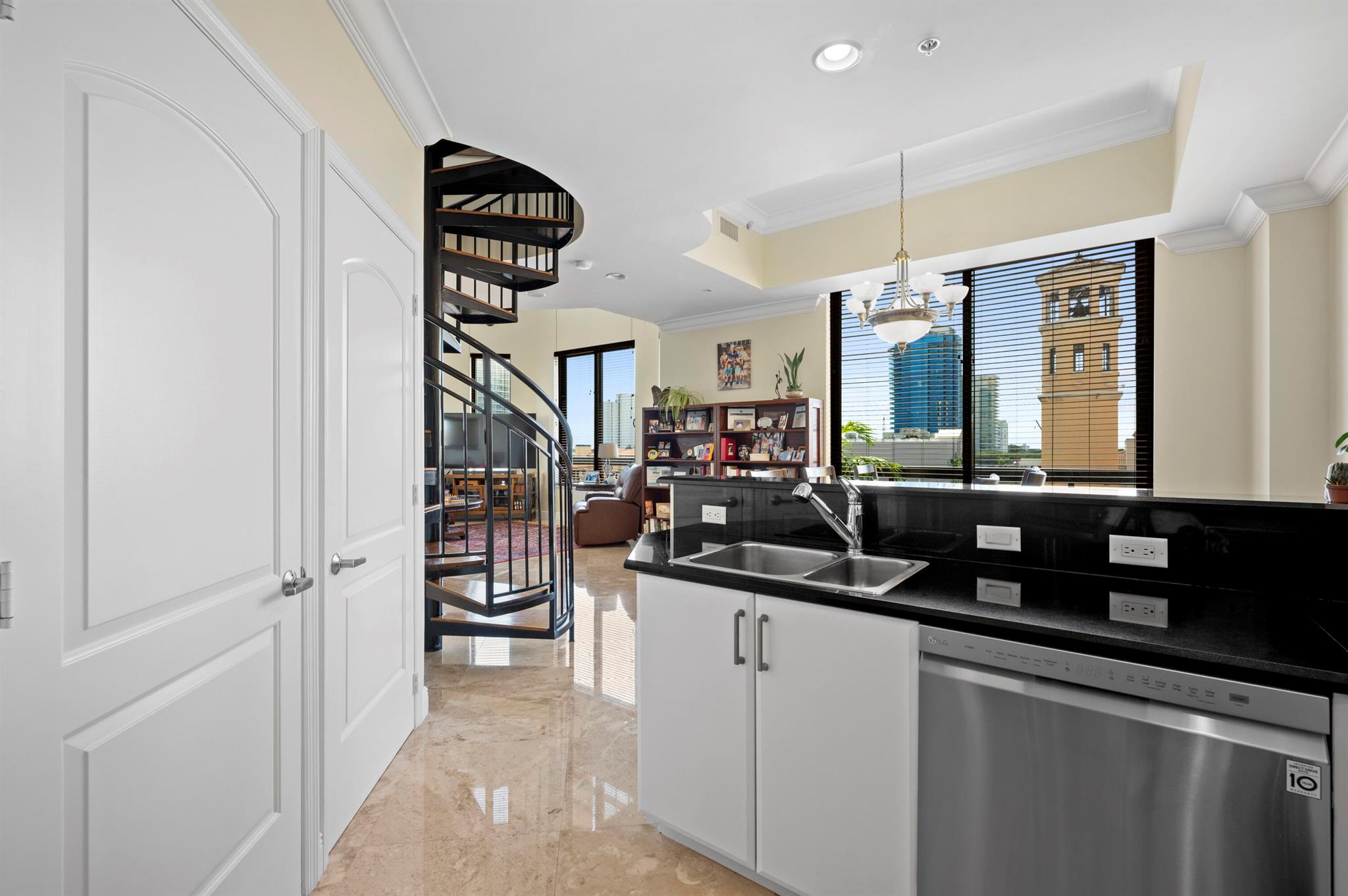 801 S Olive Avenue 416
