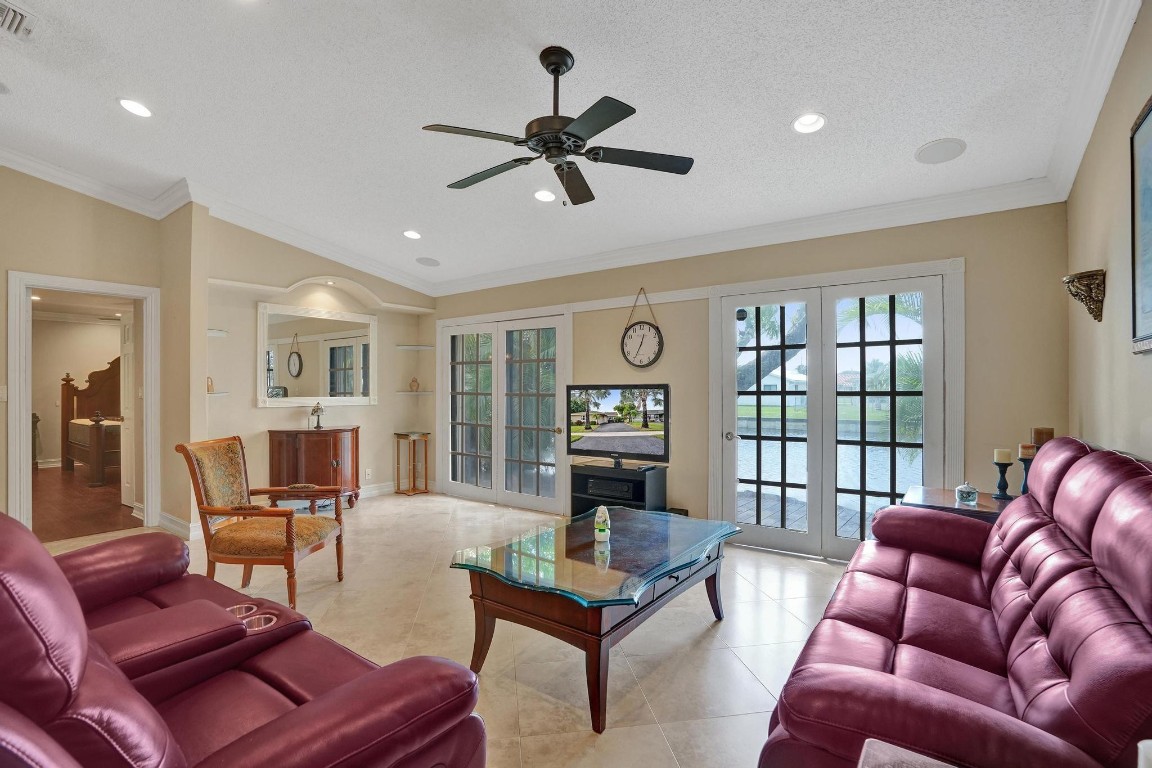 Woodview 103-34 B - Residential