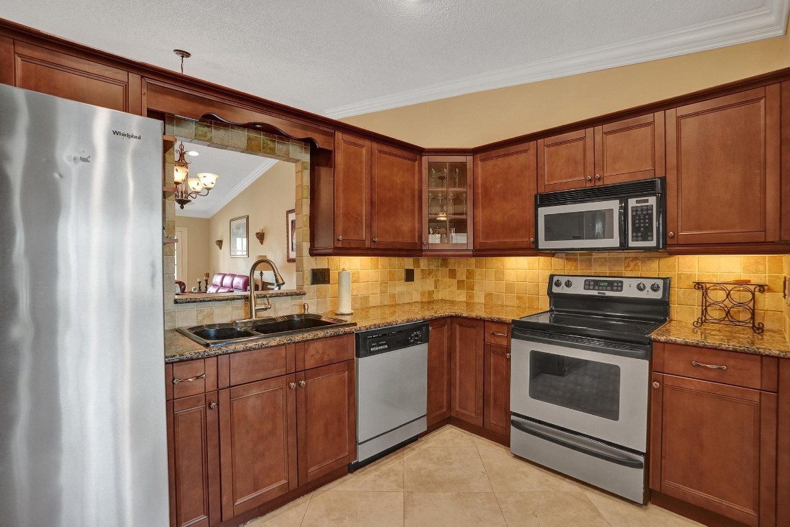 Woodview 103-34 B - Residential