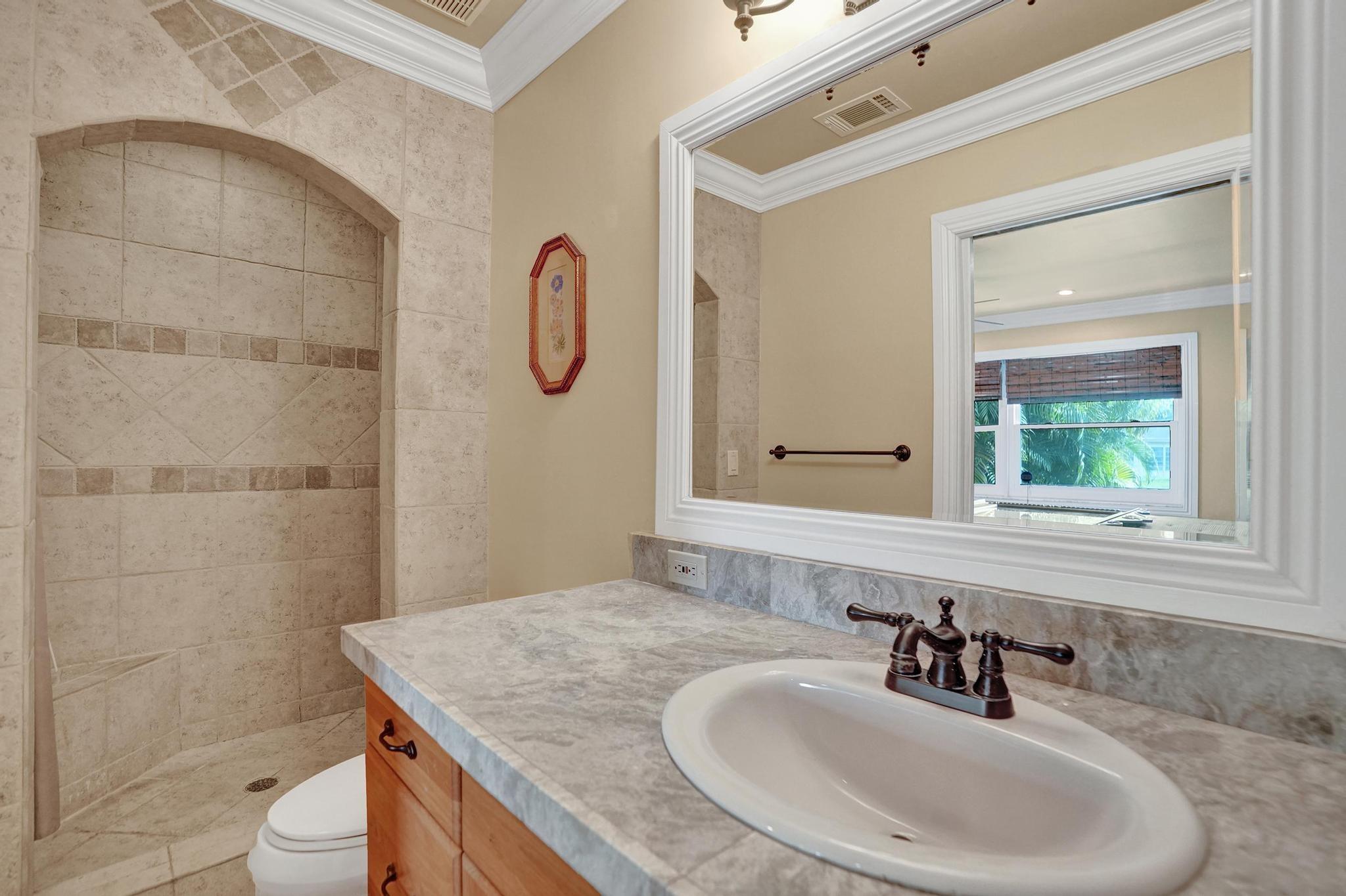 Woodview 103-34 B - Residential