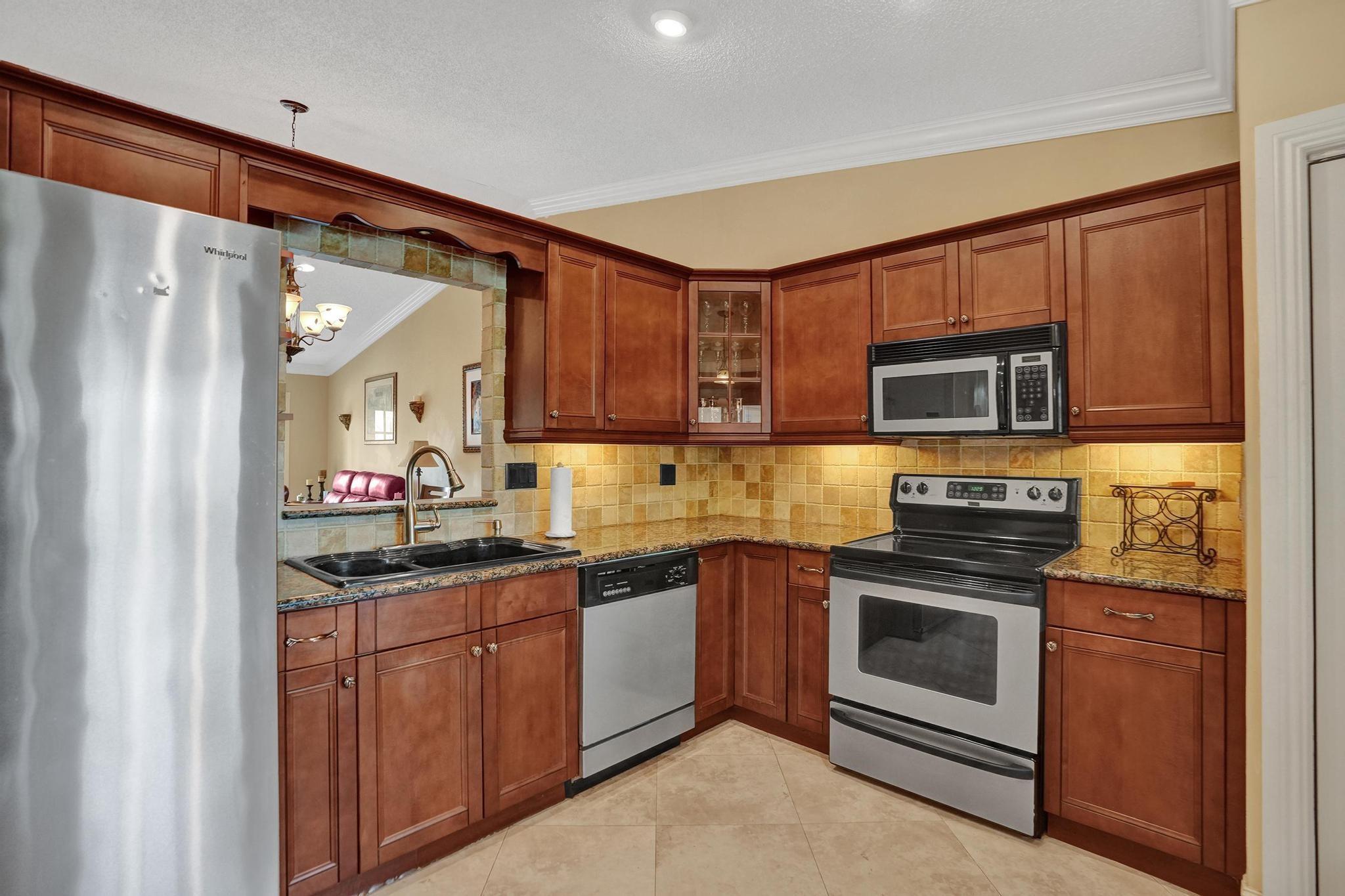 Woodview 103-34 B - Residential