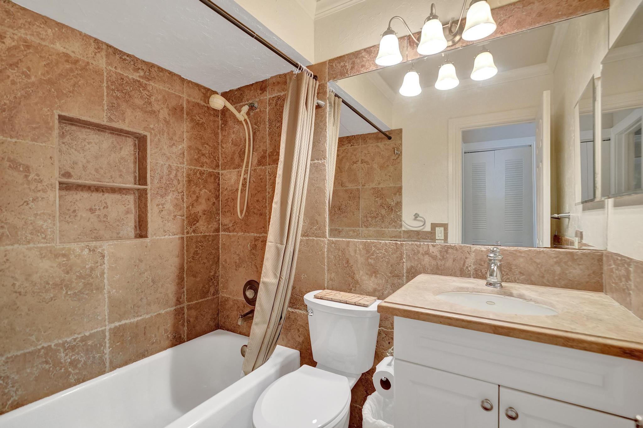 Woodview 103-34 B - Residential