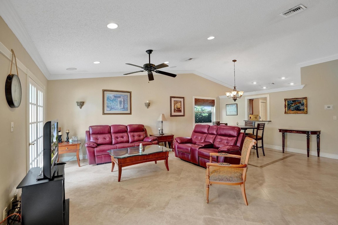 Woodview 103-34 B - Residential