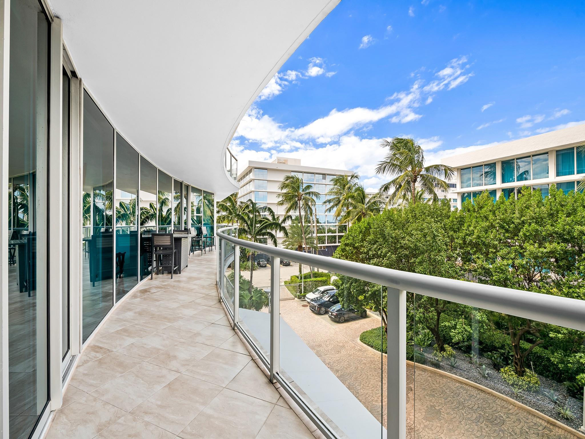 COCONUT GROVE - Residential