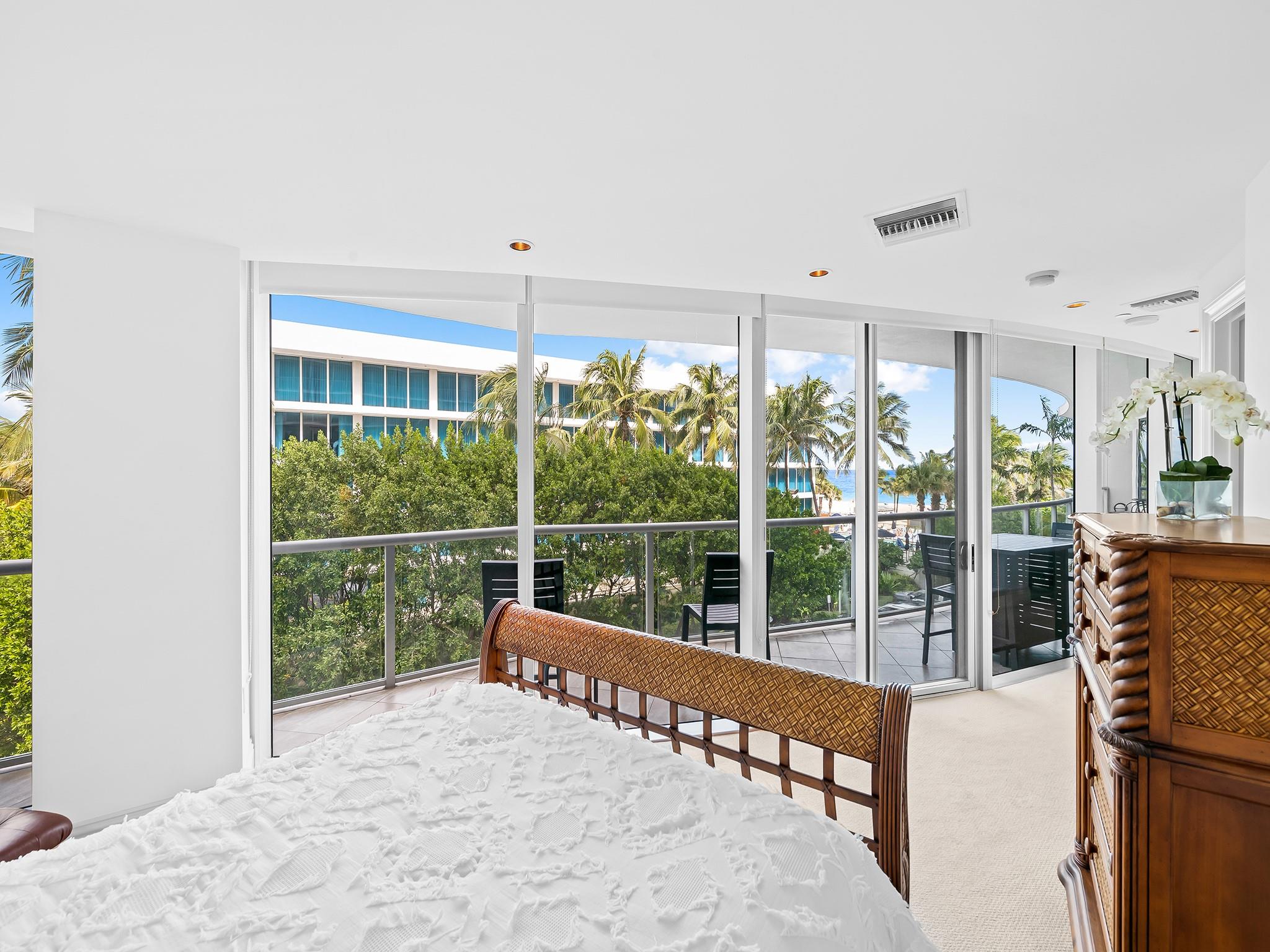 COCONUT GROVE - Residential