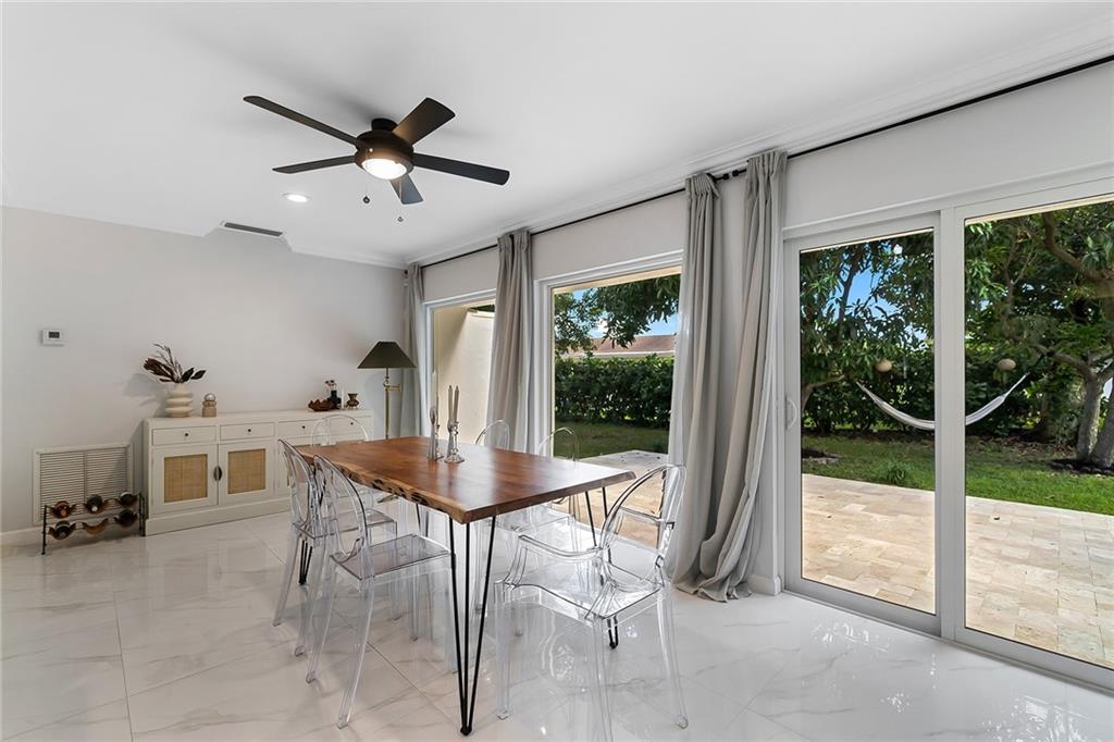 Woodlands Sec Five 67-43 - Residential