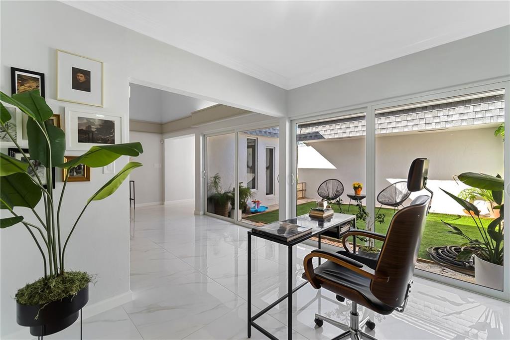 Woodlands Sec Five 67-43 - Residential