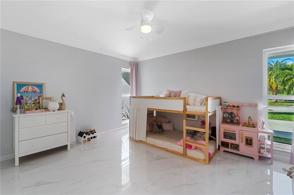 Woodlands Sec Five 67-43 - Residential