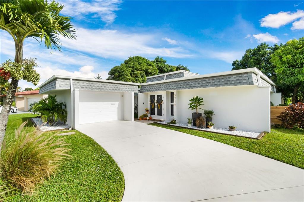 Woodlands Sec Five 67-43 - Residential
