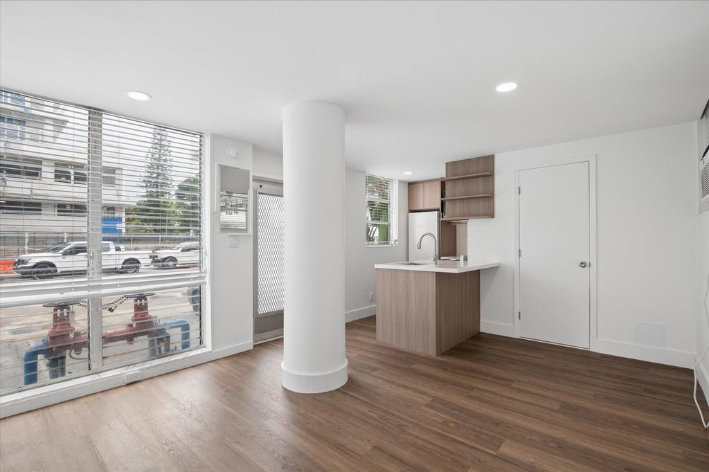 Photo of 524 Orton Avenue #101, Fort Lauderdale, FL 33304 (MLS # B26009254)