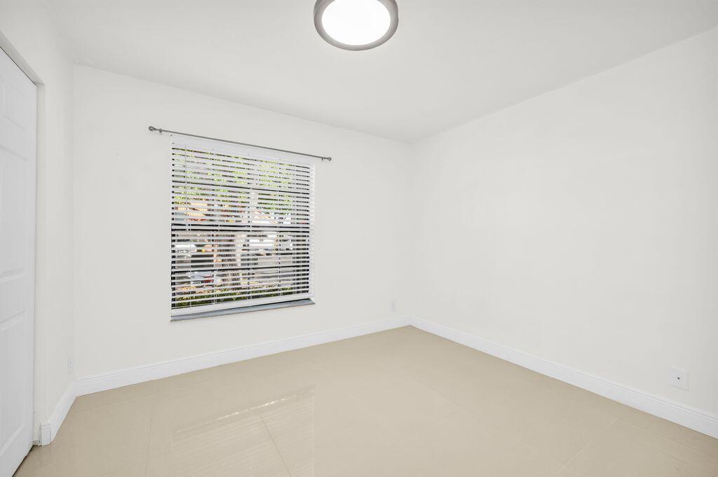ANGLO-AMERICAN PLAT TWO - Residential Lease