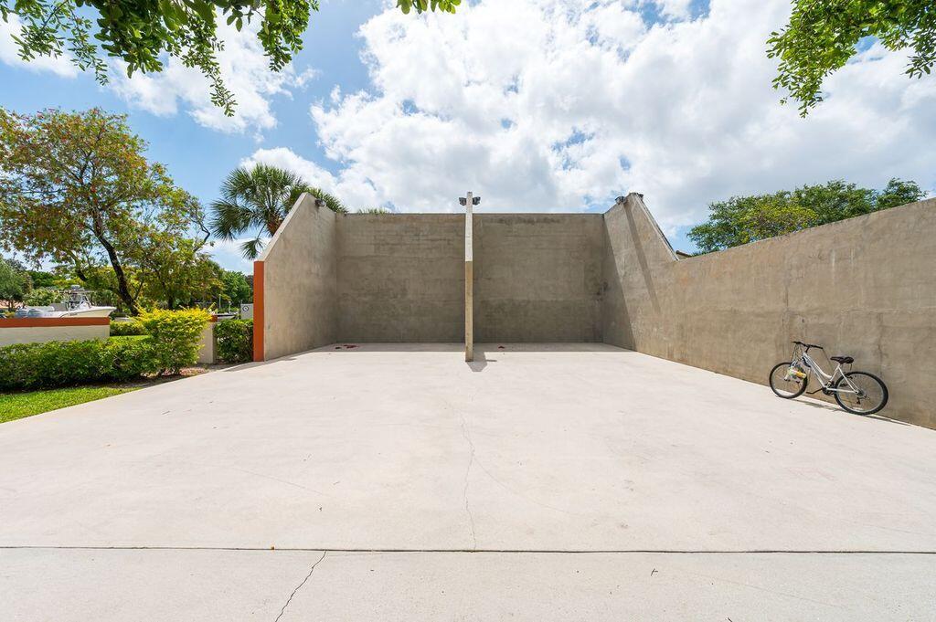 ANGLO-AMERICAN PLAT TWO - Residential Lease