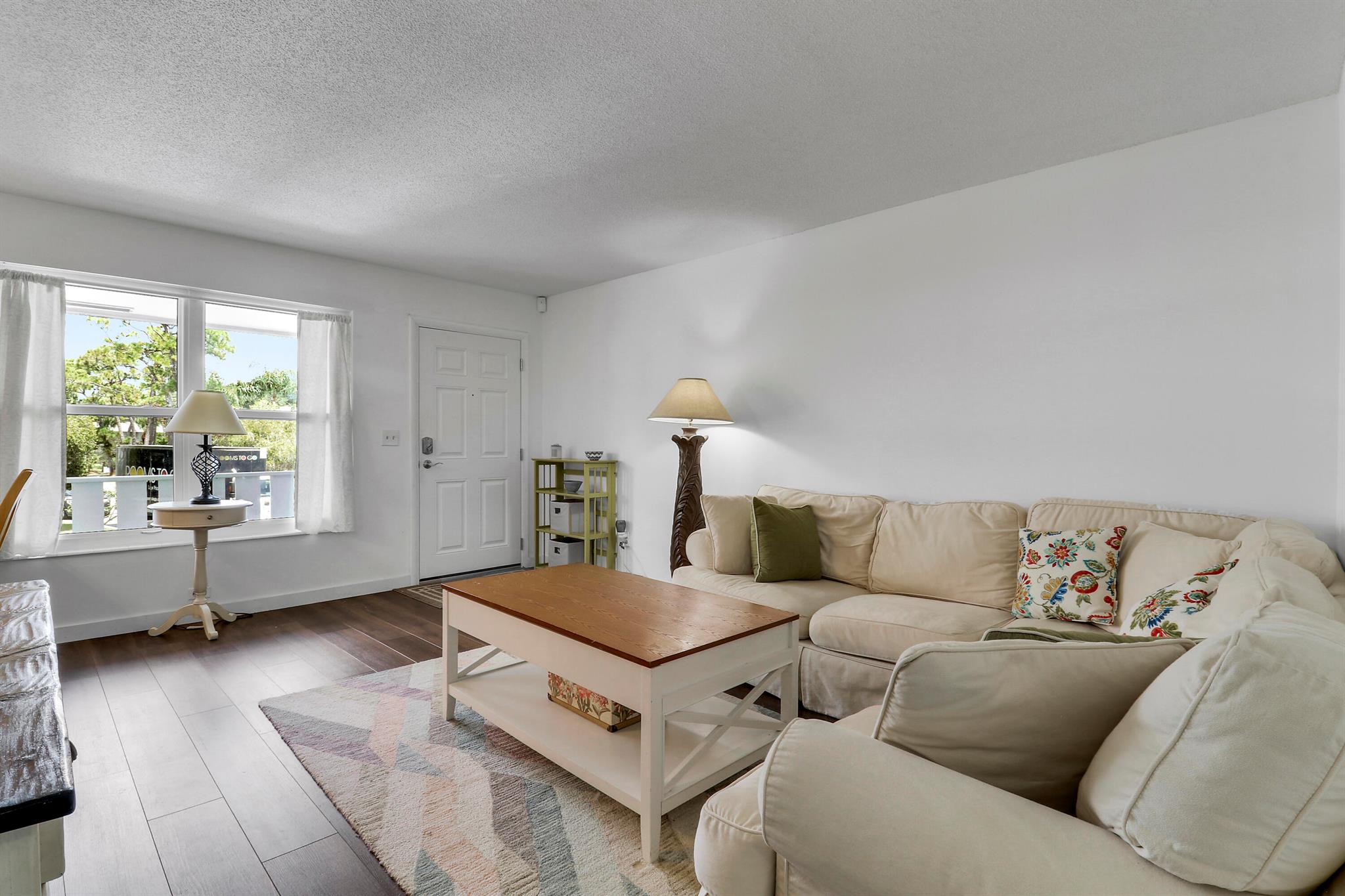 Cedar Pointe Condo - Residential