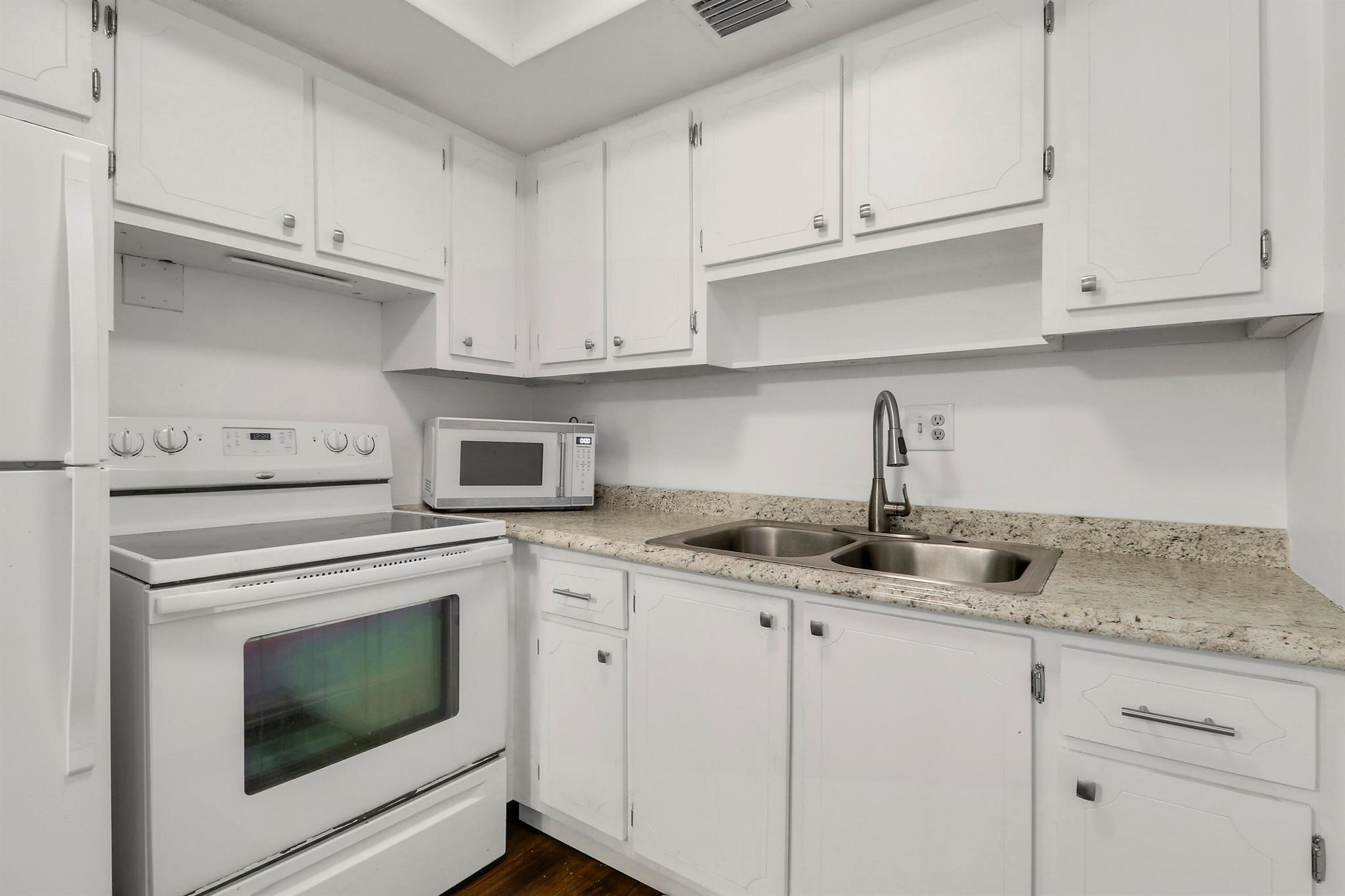 Cedar Pointe Condo - Residential
