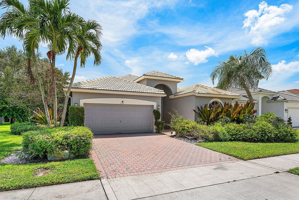 Photo of 7744 Doubleton Drive, Delray Beach, FL 33446 (MLS # R11121194)