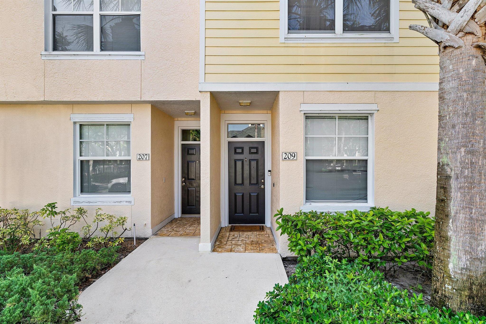 255 Murcia Drive 209, Jupiter, FL, 33458/$374,900 3 255 Murcia Drive 209