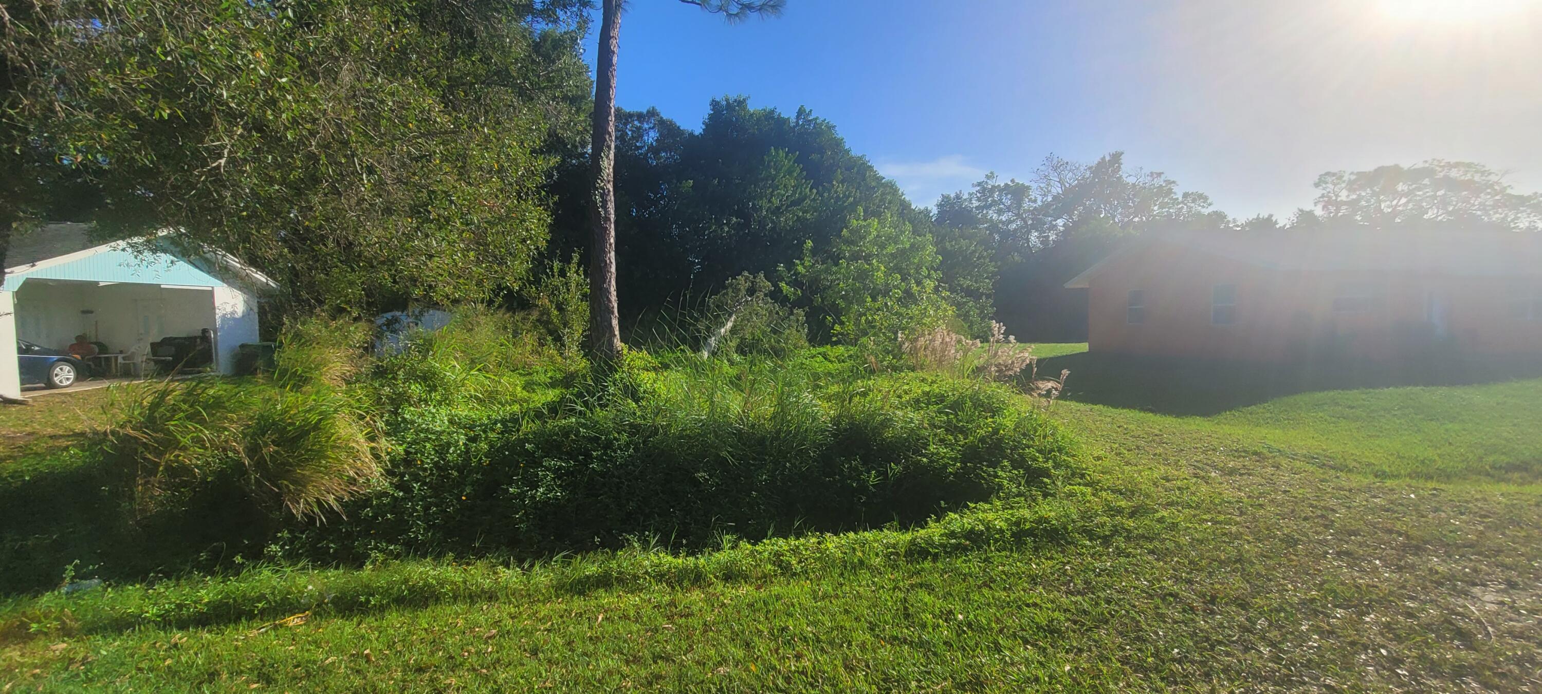 Come build your new home in growing Fort Pierce before the prices explode. This partially cleared lot is located in the well established and desirable Sunland Gardens neighborhood. Just minutes from downtown Fort Pierce, beaches, restaurants and so much more.Drive by and take a look!