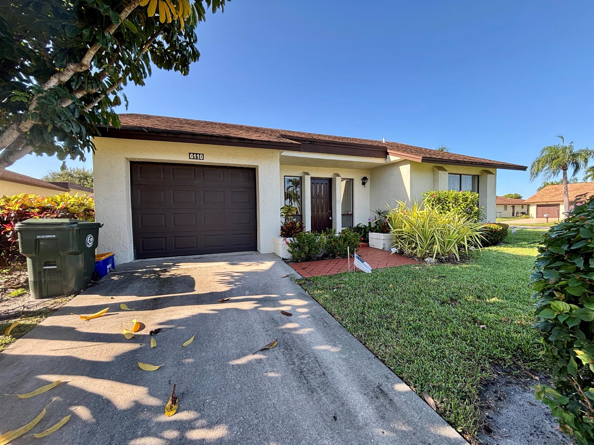 Buttonwood - Residential Lease