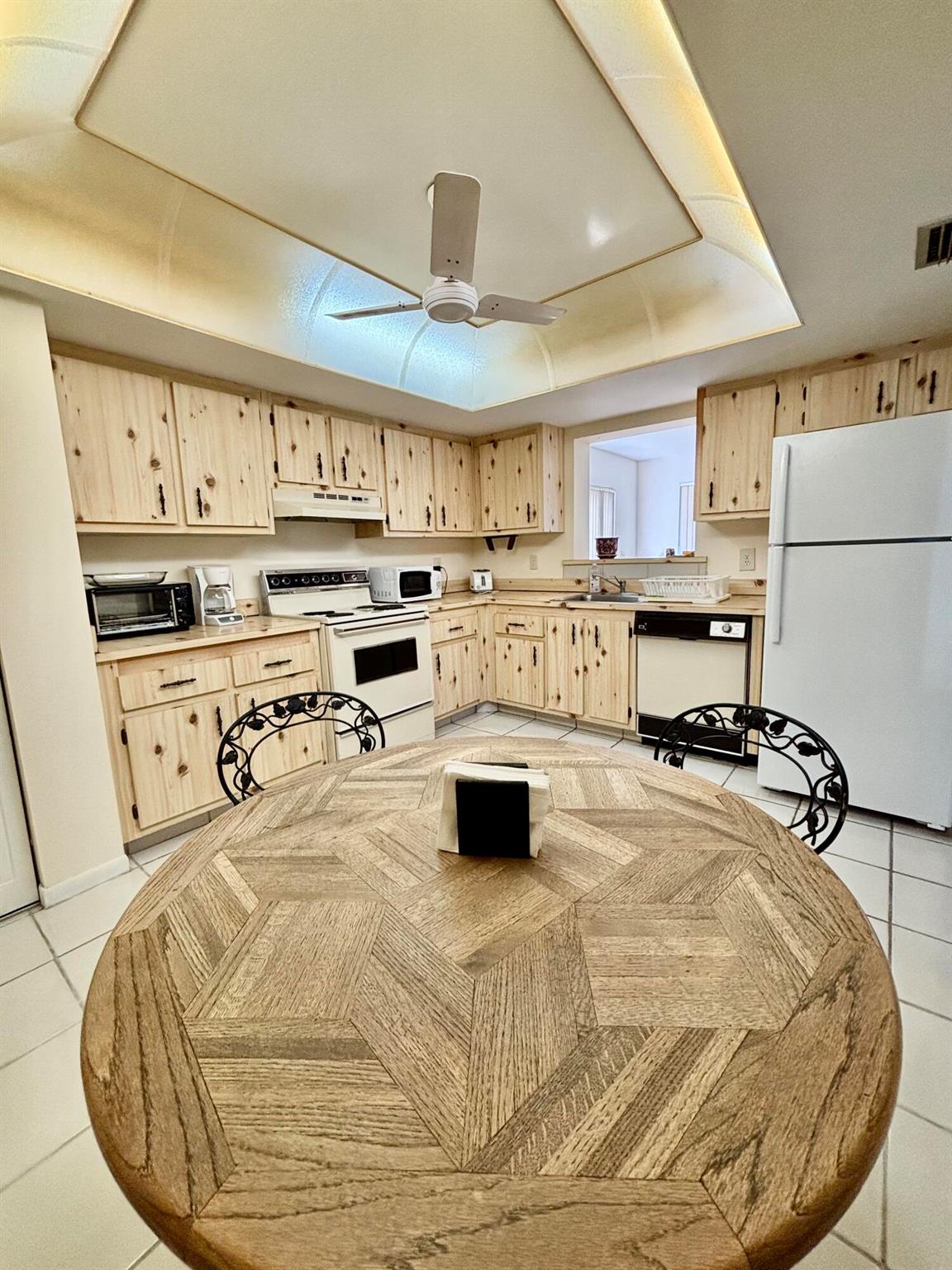 Buttonwood - Residential Lease