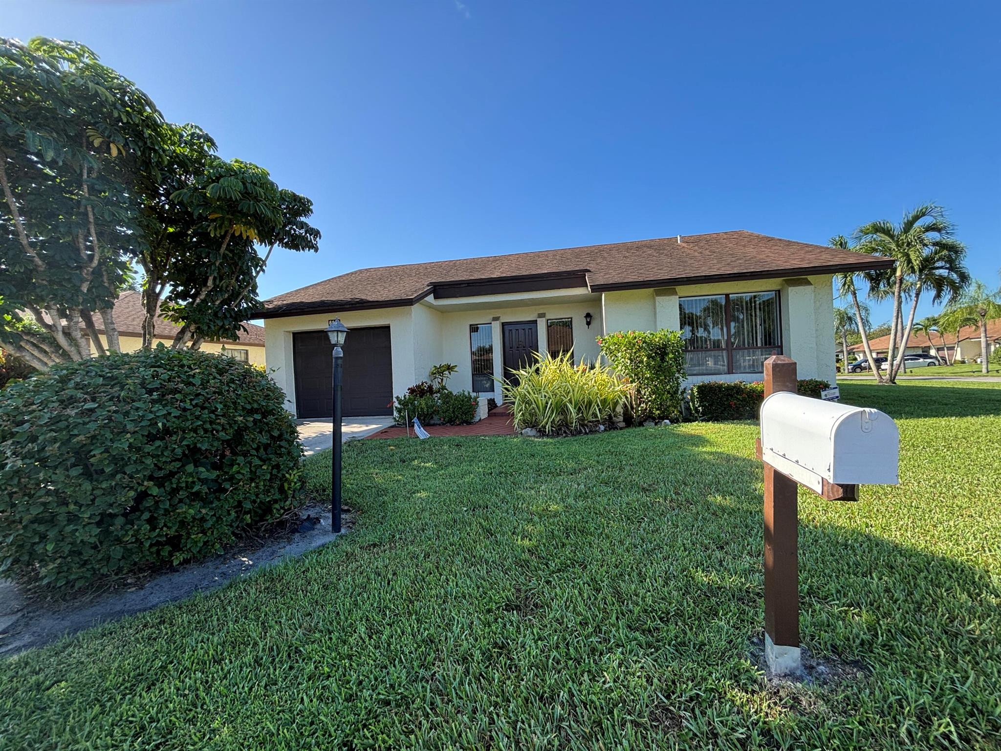 Buttonwood - Residential Lease