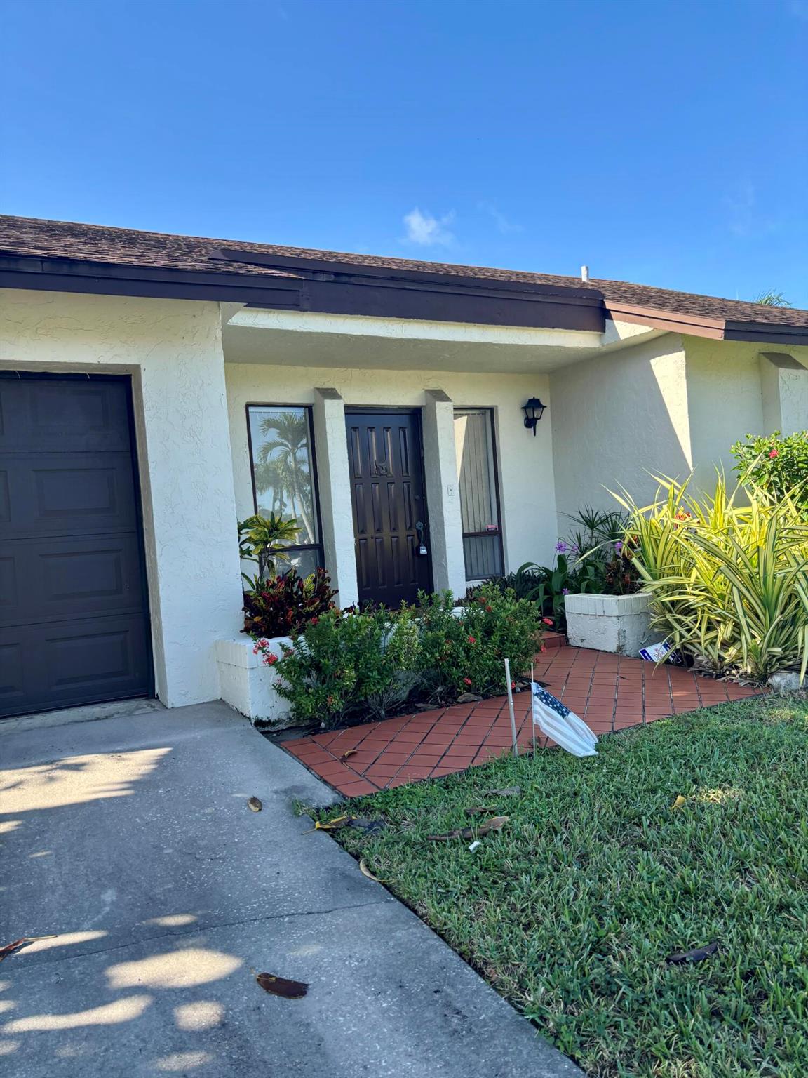 Buttonwood - Residential Lease