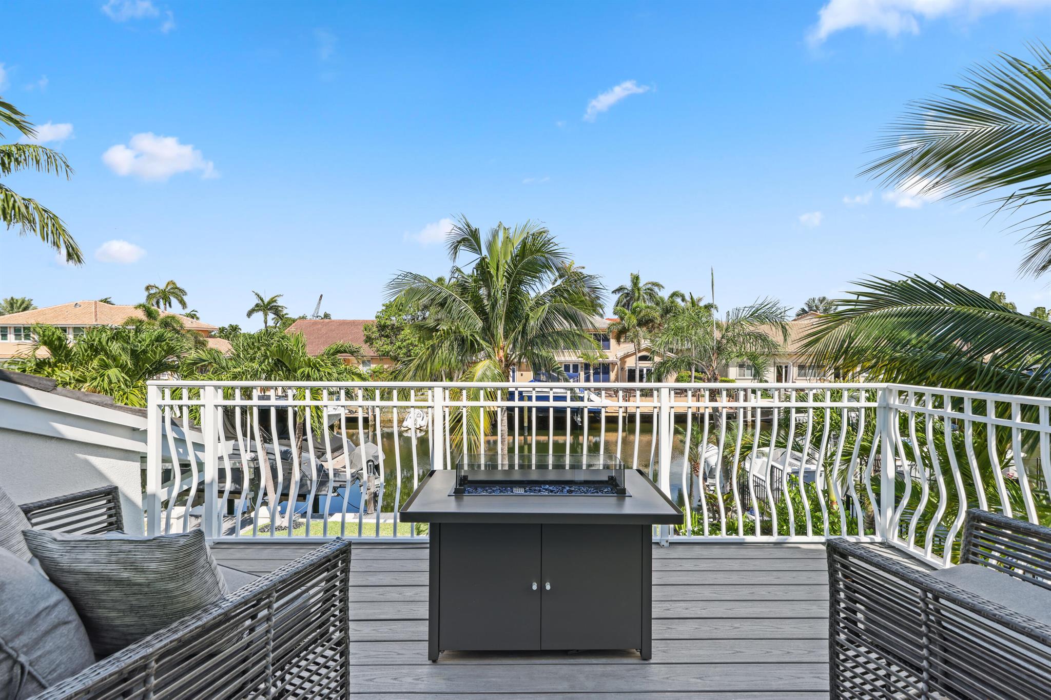 VENETIAN ISLES 3RD SEC - Residential