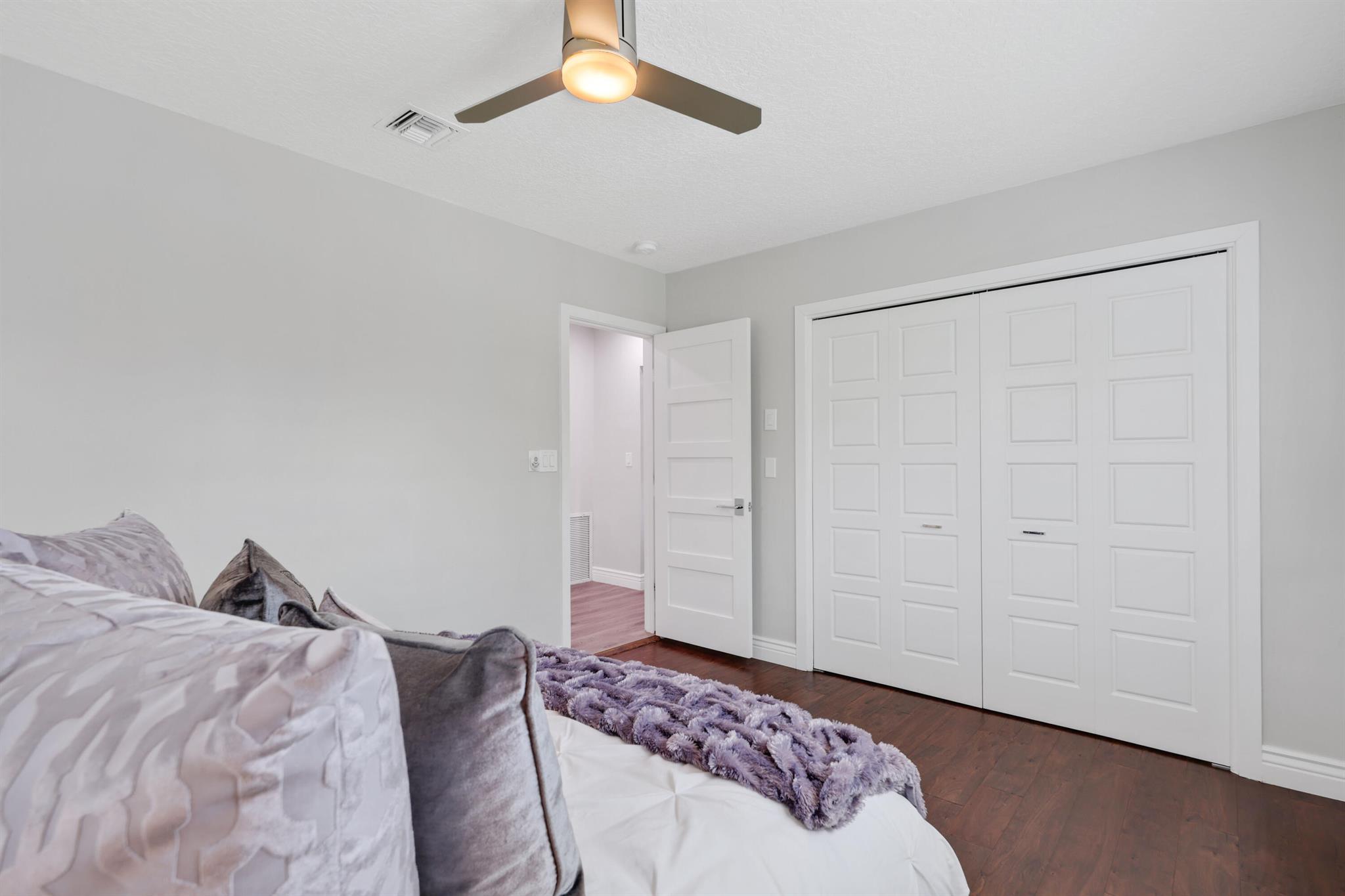 VENETIAN ISLES 3RD SEC - Residential