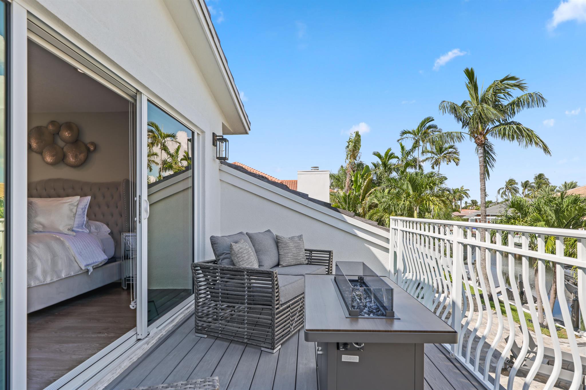 VENETIAN ISLES 3RD SEC - Residential