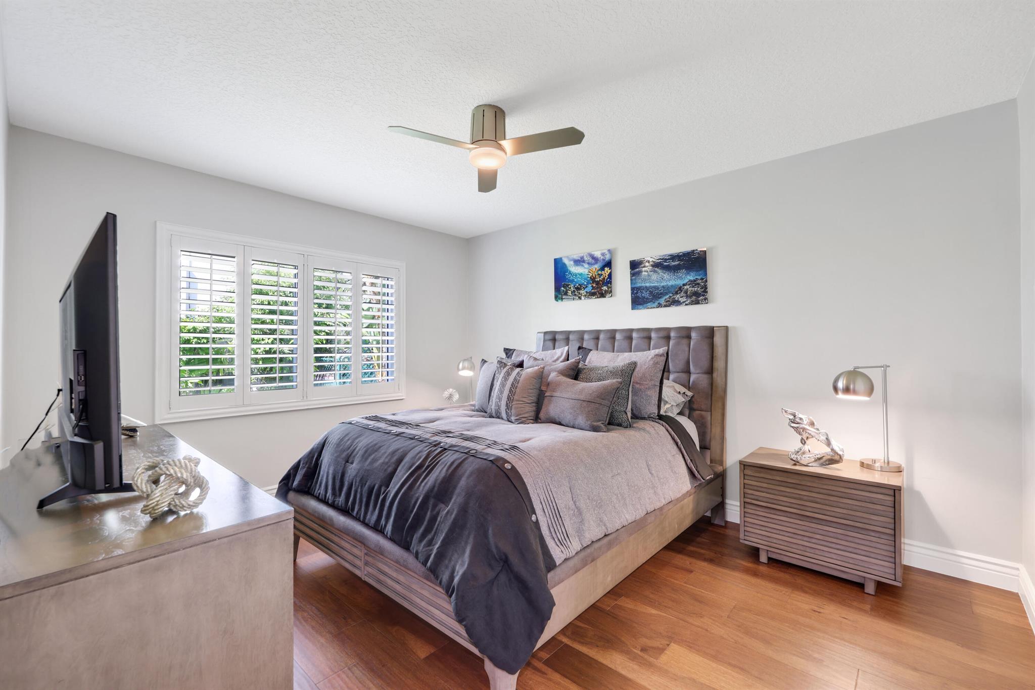 VENETIAN ISLES 3RD SEC - Residential