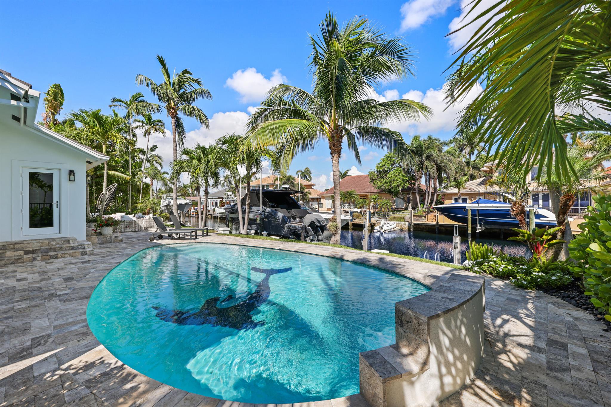 VENETIAN ISLES 3RD SEC - Residential