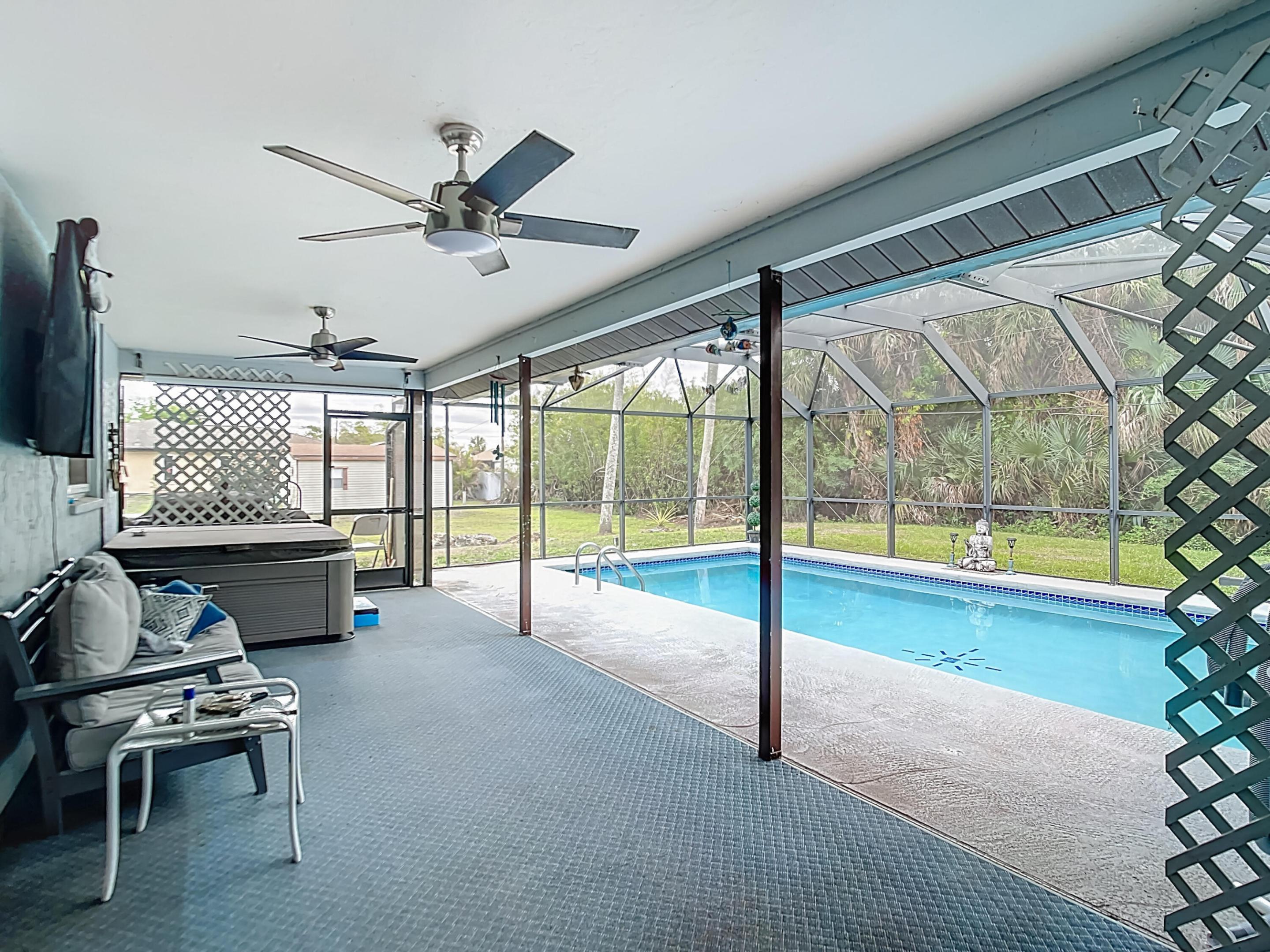 PORT CHARLOTTE SEC 18 - Residential