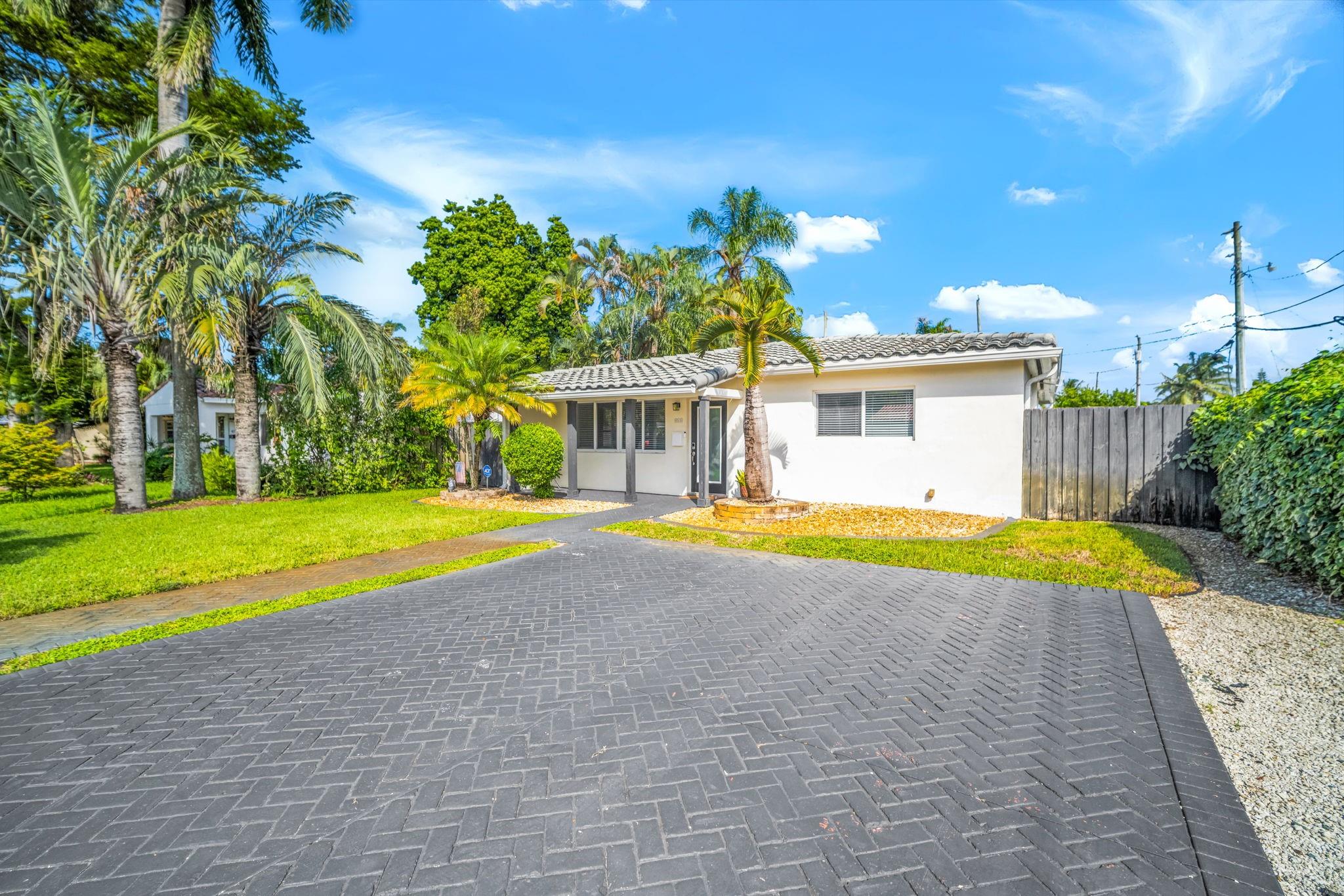 BREEZY MANOR AMENDED - Residential