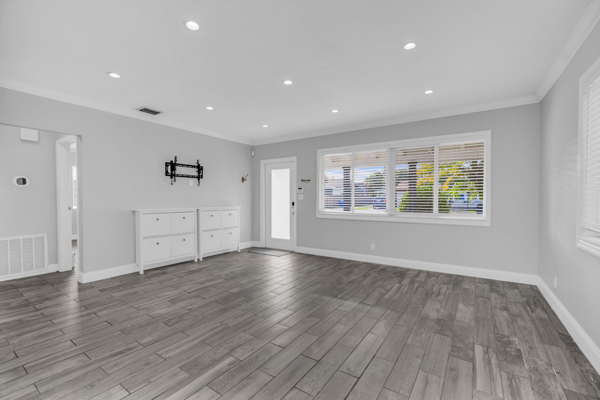 BREEZY MANOR AMENDED - Residential