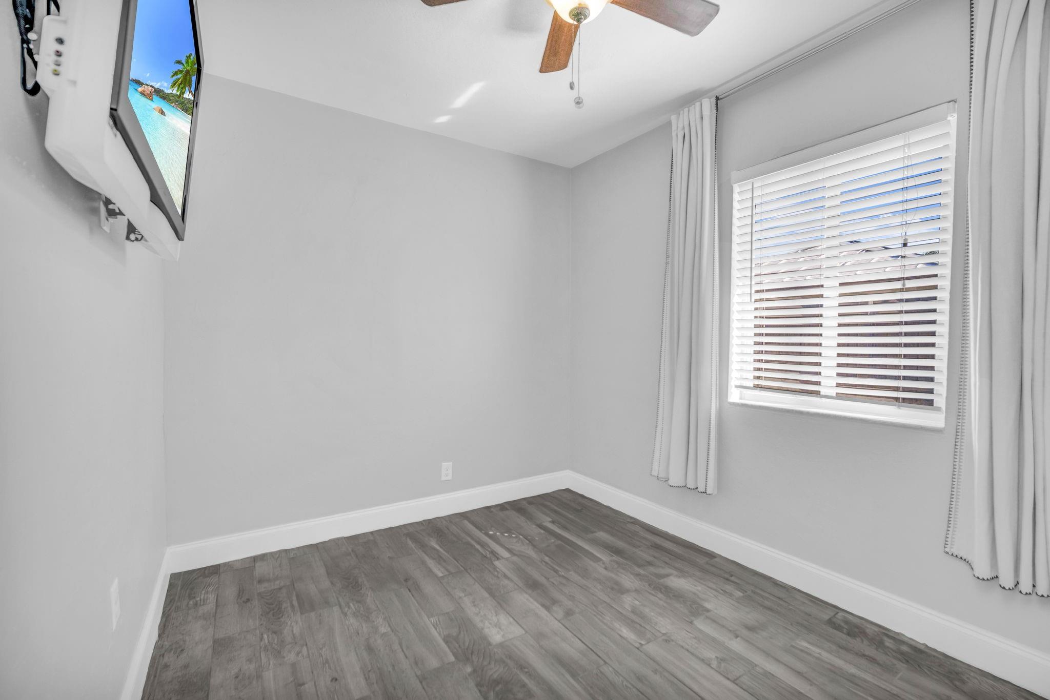 BREEZY MANOR AMENDED - Residential