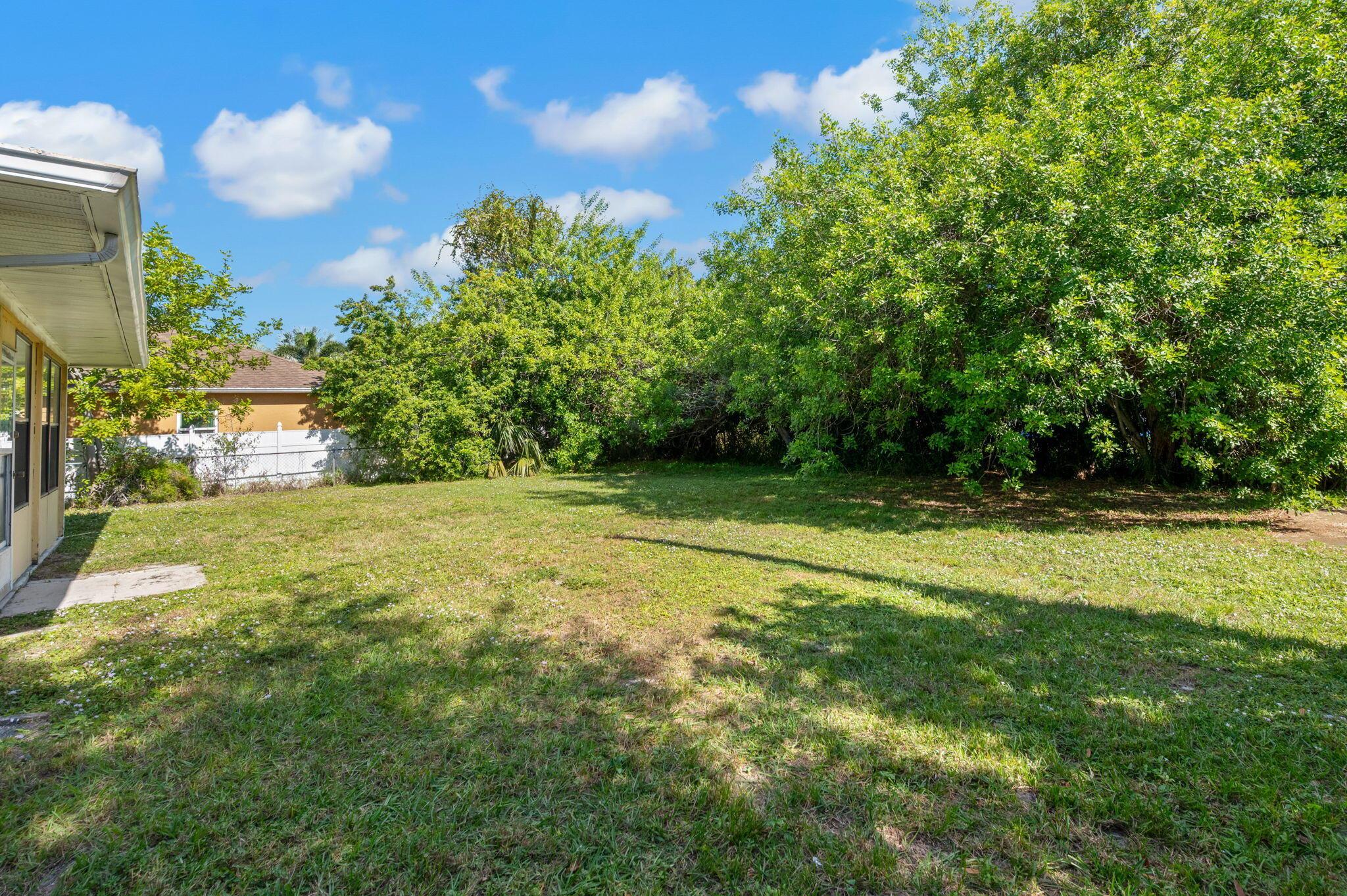 PORT ST LUCIE-SECTION 18- - Residential