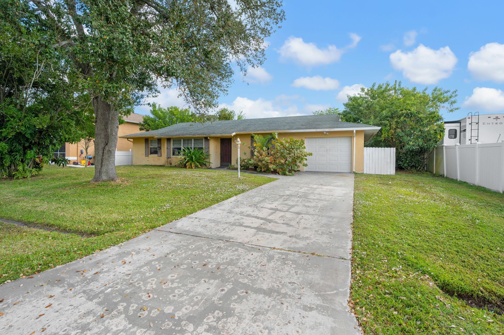 PORT ST LUCIE-SECTION 18- - Residential