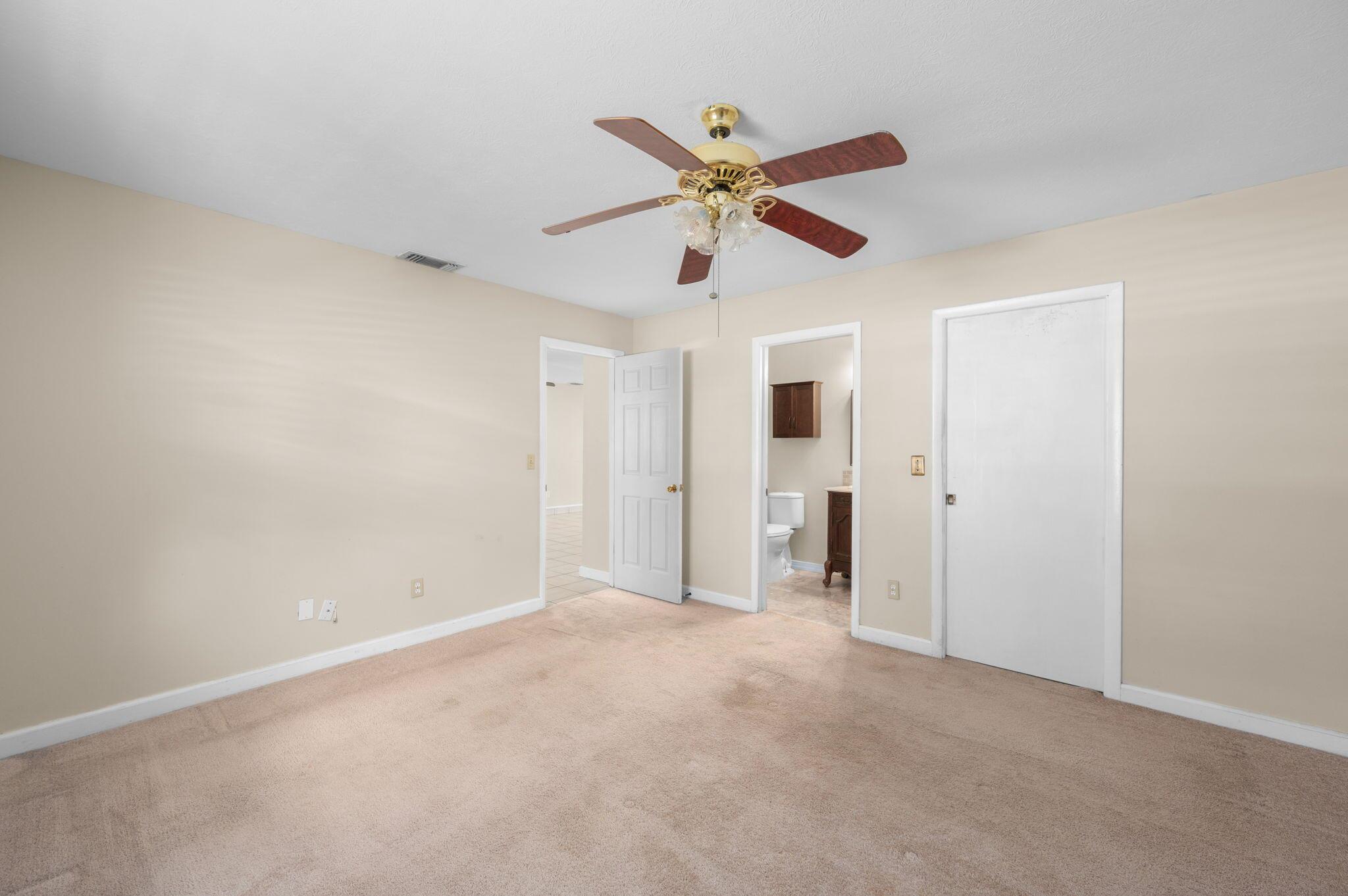 PORT ST LUCIE-SECTION 18- - Residential