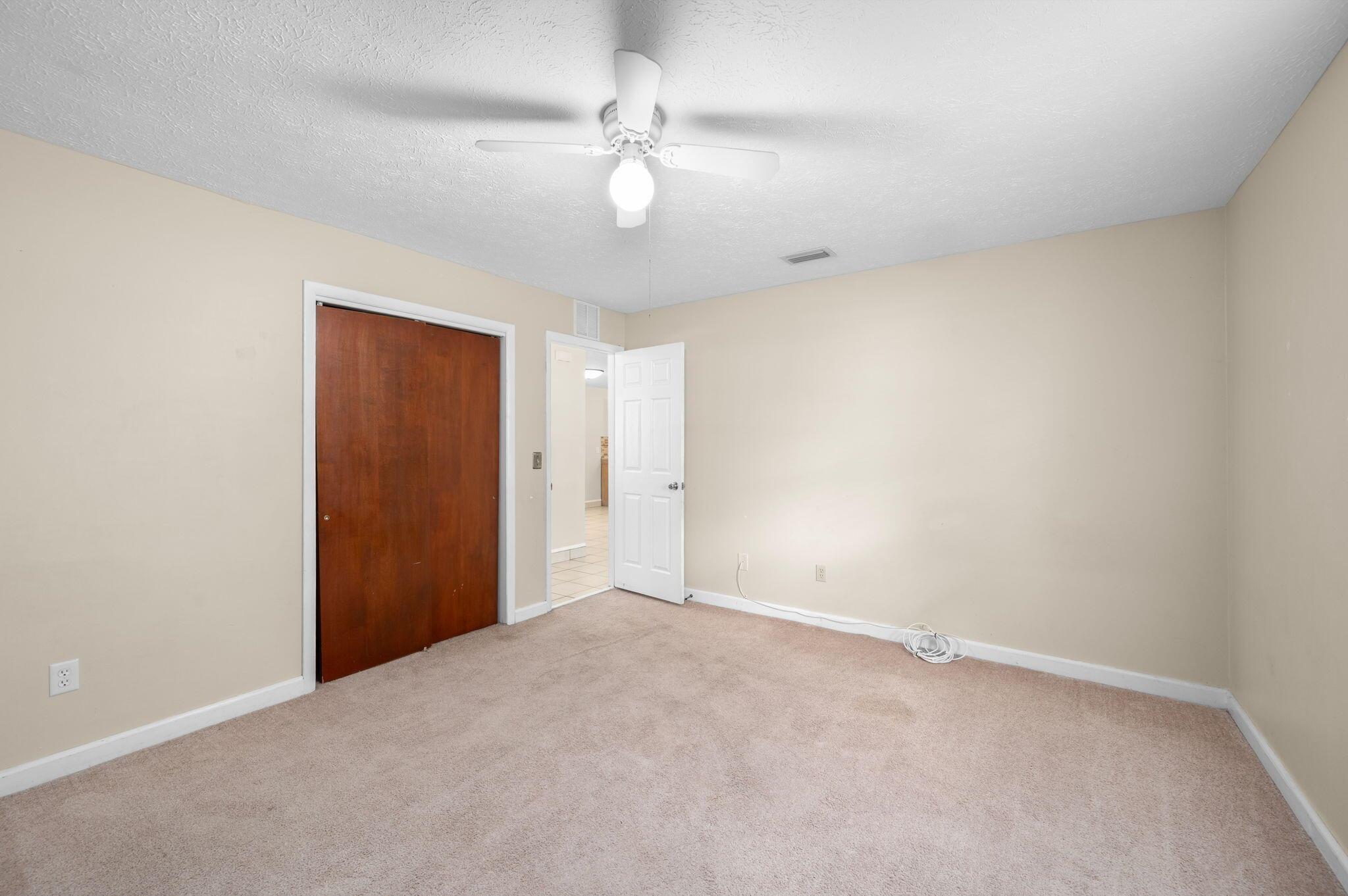 PORT ST LUCIE-SECTION 18- - Residential