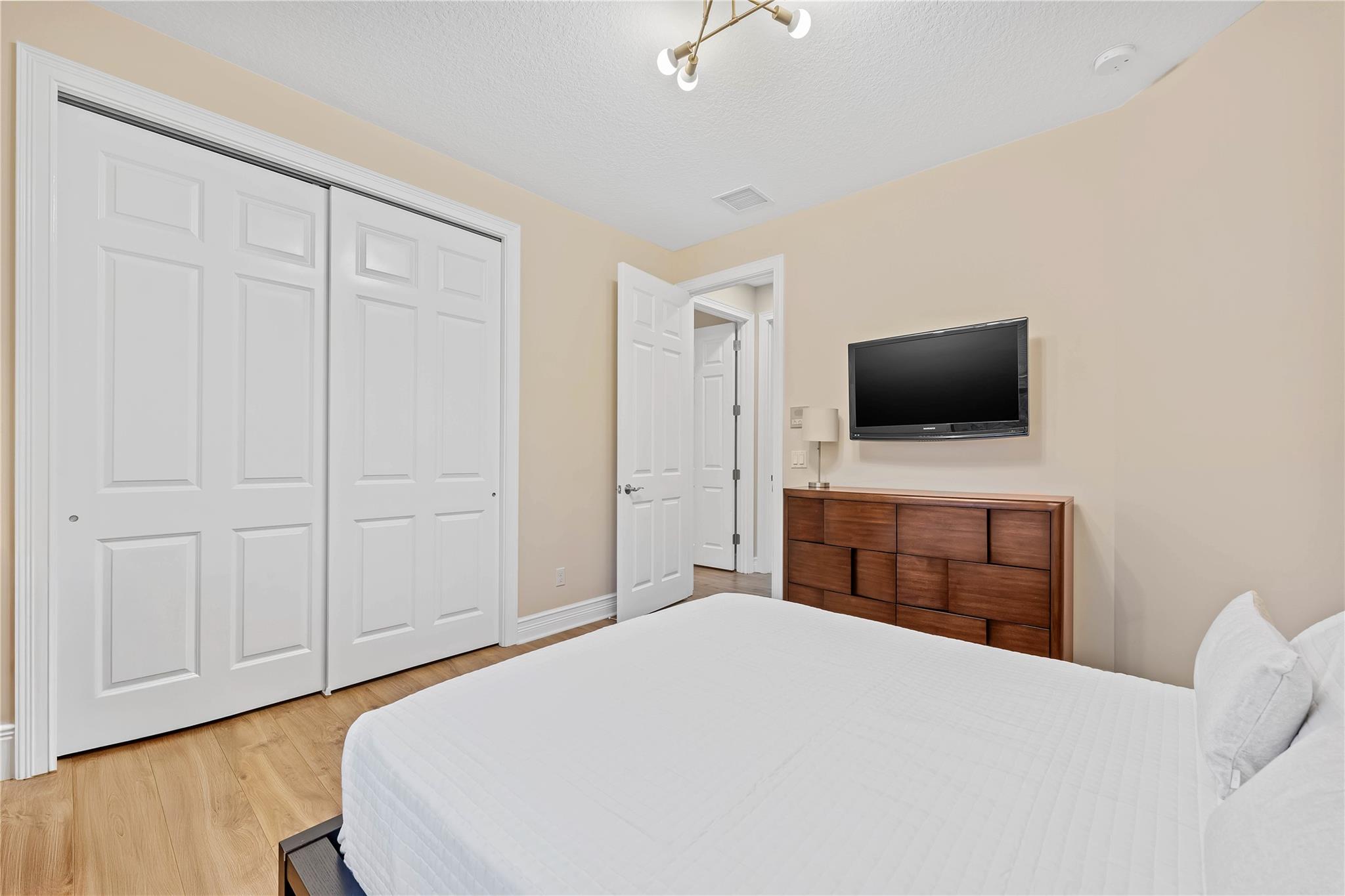 Seven Bridges - Residential Lease