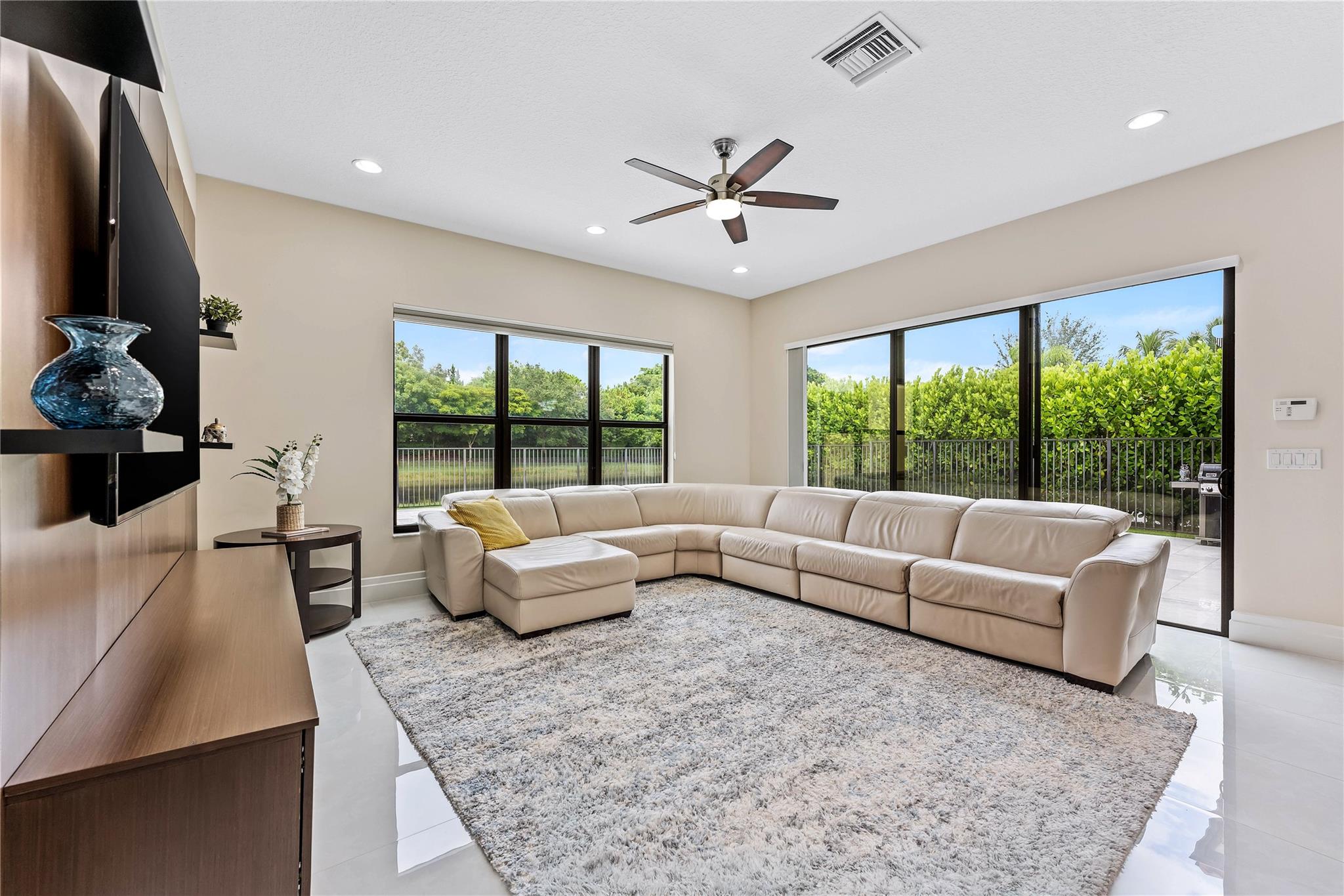 Seven Bridges - Residential Lease