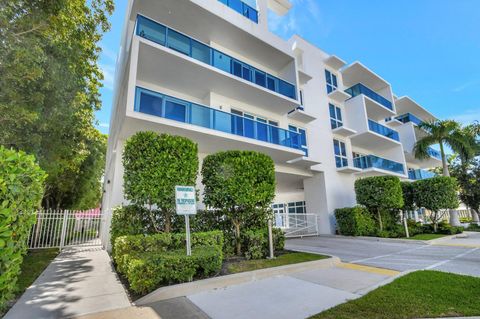 A home in Lake Worth Beach